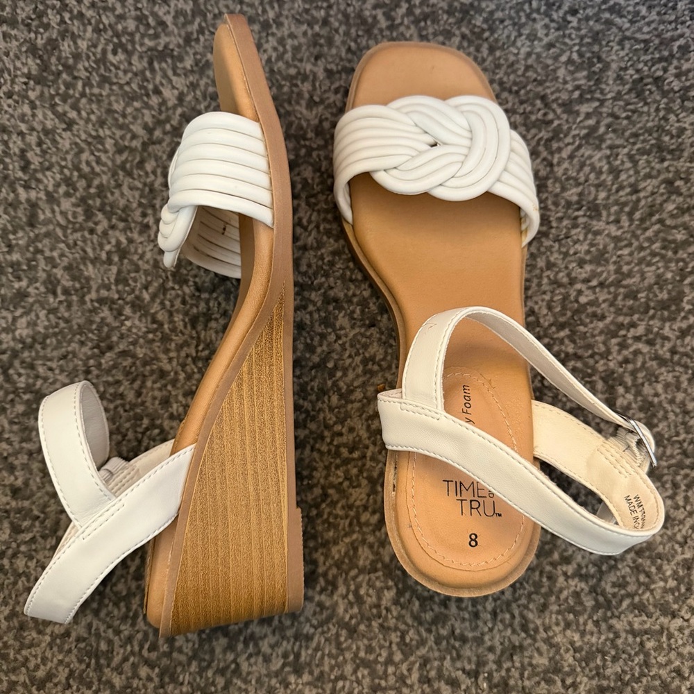 Wedge sandals - Picture 2 of 2